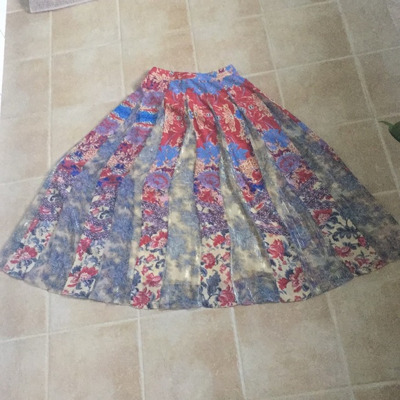 Skirt - Picture 1 of 5